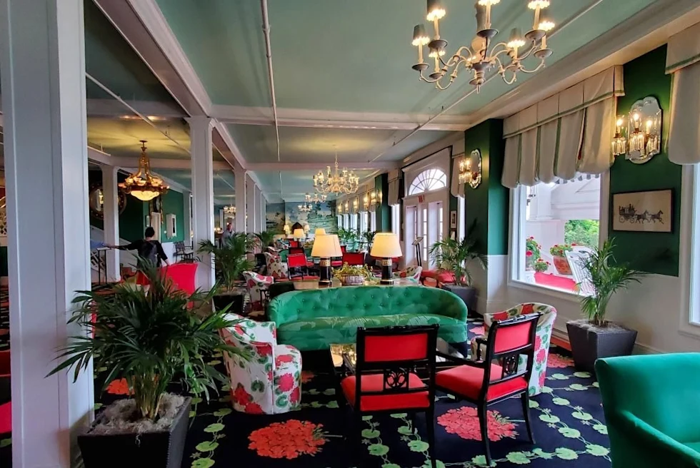 High Tea is offered in the lobby.