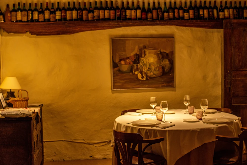 Easy Cultural Getaway to Antigua - Places to eat & drink