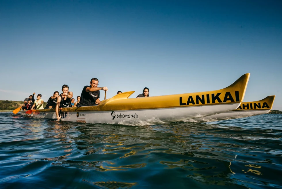 outrigger canoe