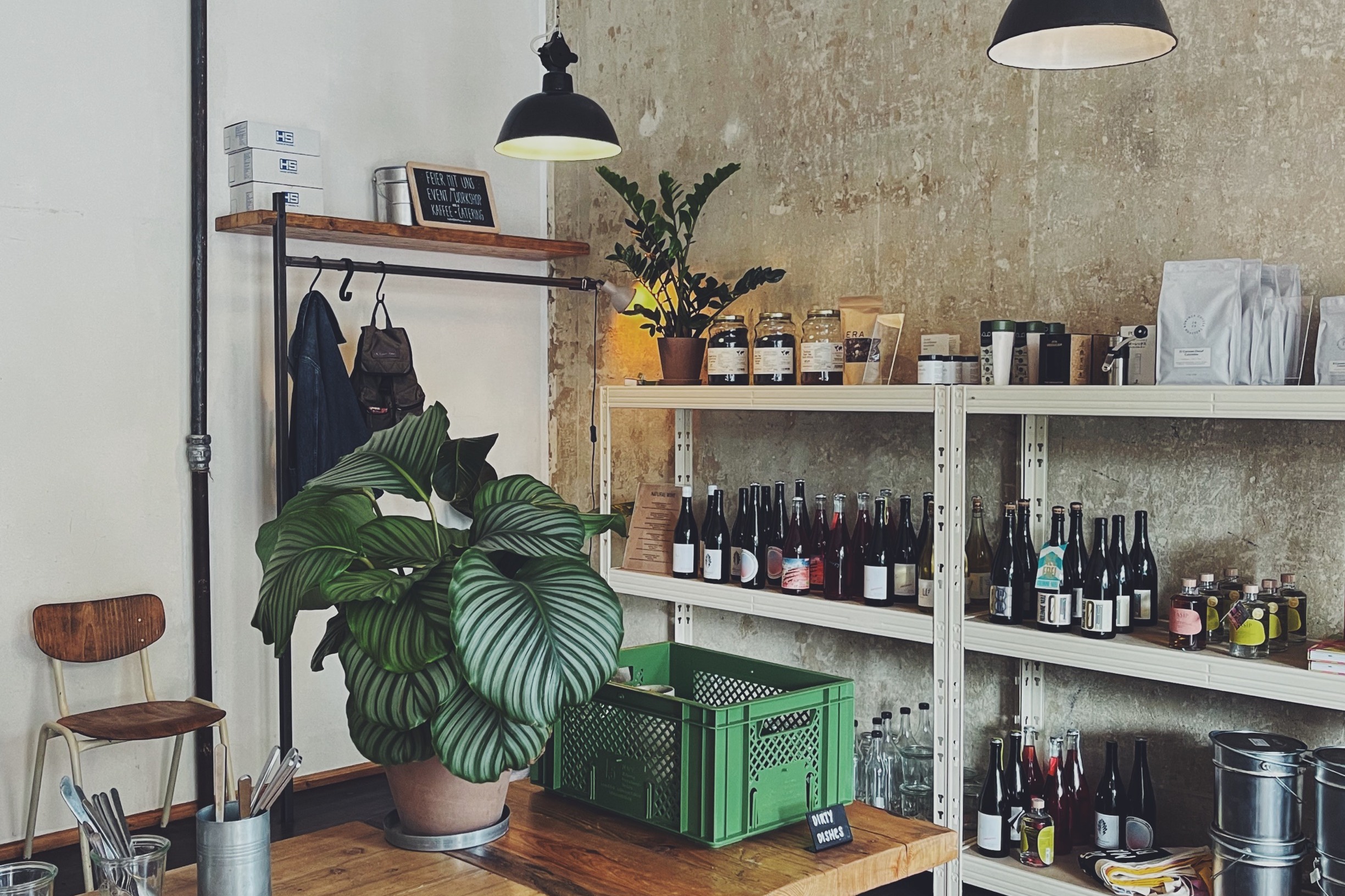 wine-shop-berlin-travel-guide