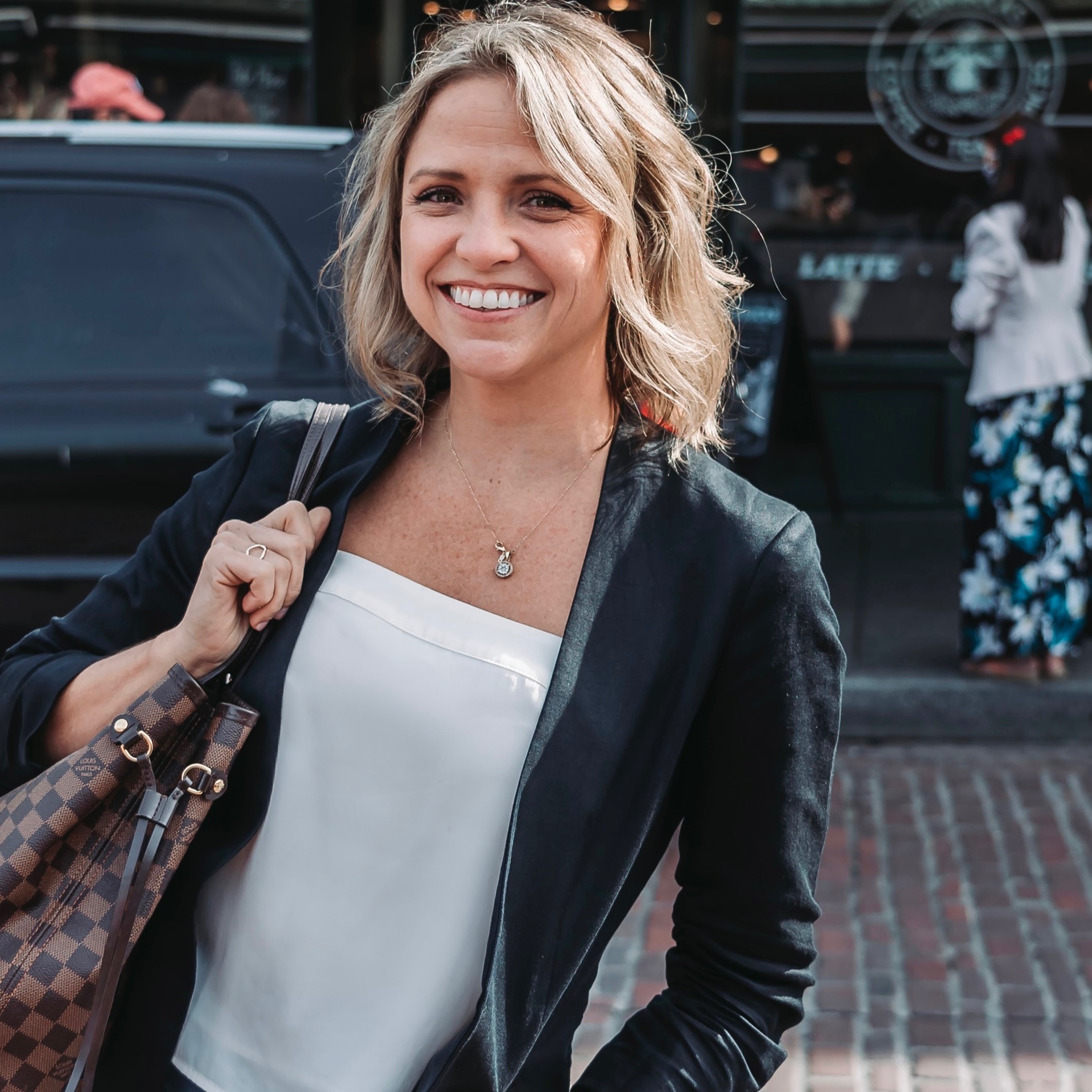 Lauren Rampley Lauren Tarpley | Fora Travel