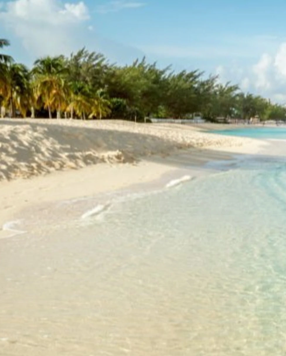 Spectacular Seven Mile Beach of Grand Cayman