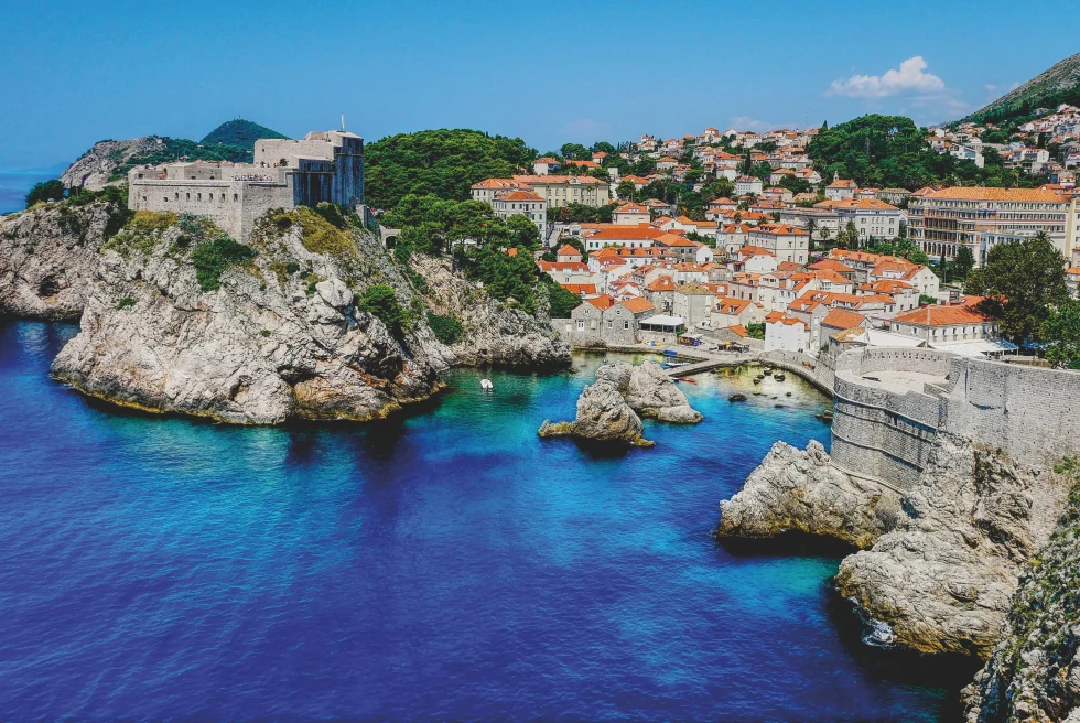 Panoramic views of the port city of Dubrovnik. 