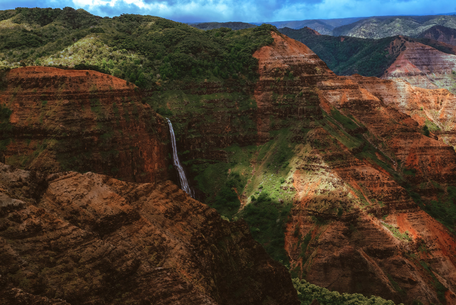 Red cliffs during daytime