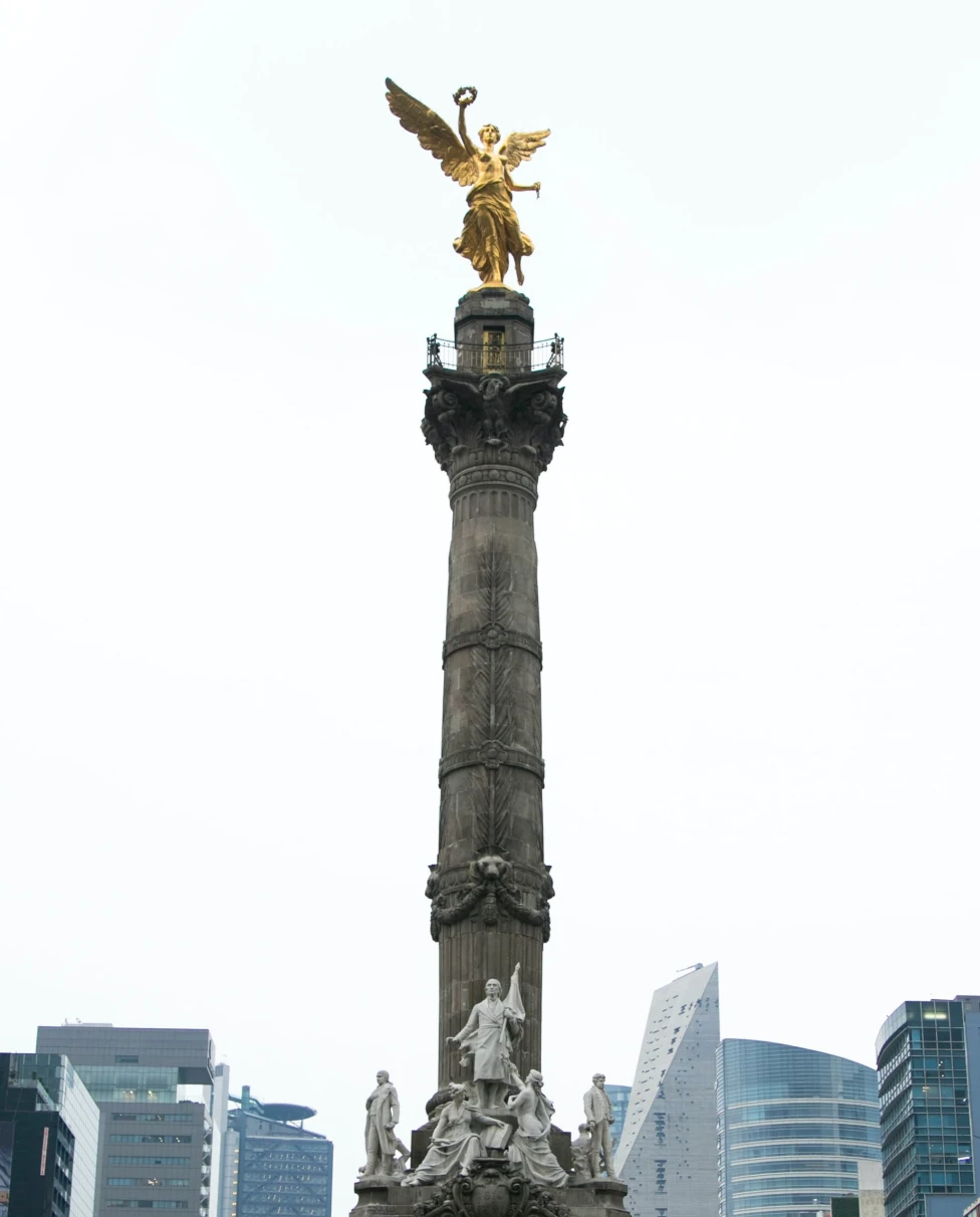 A picture of angel of Independence statue