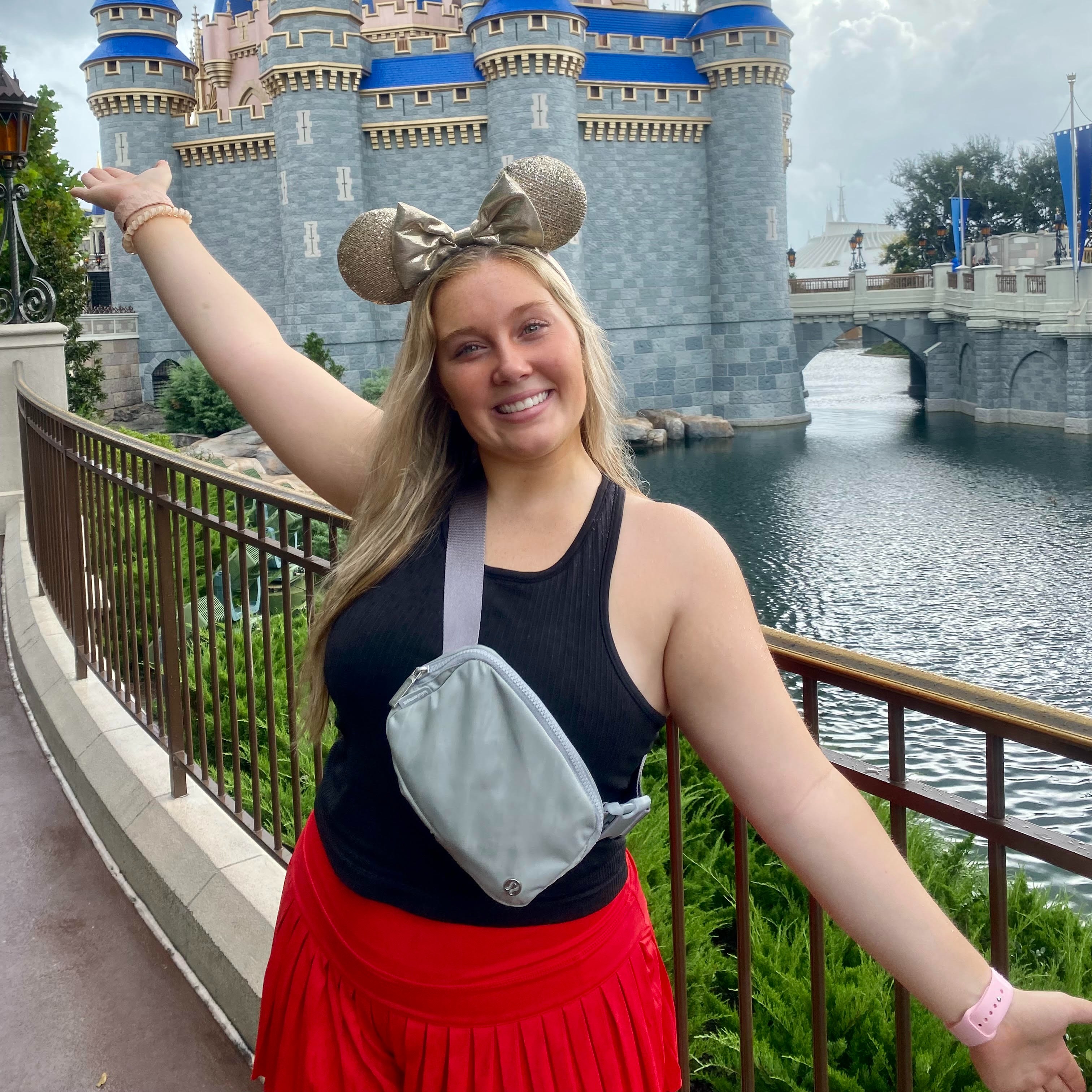 Riley Hawkins | Fora Travel