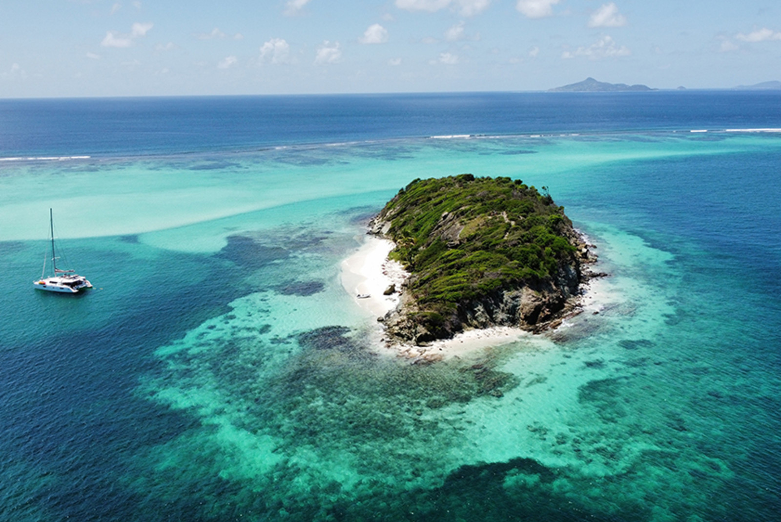 Long Weekend in Canouan Island - Day 2: Swimming with sea turtles in Tobago Cays