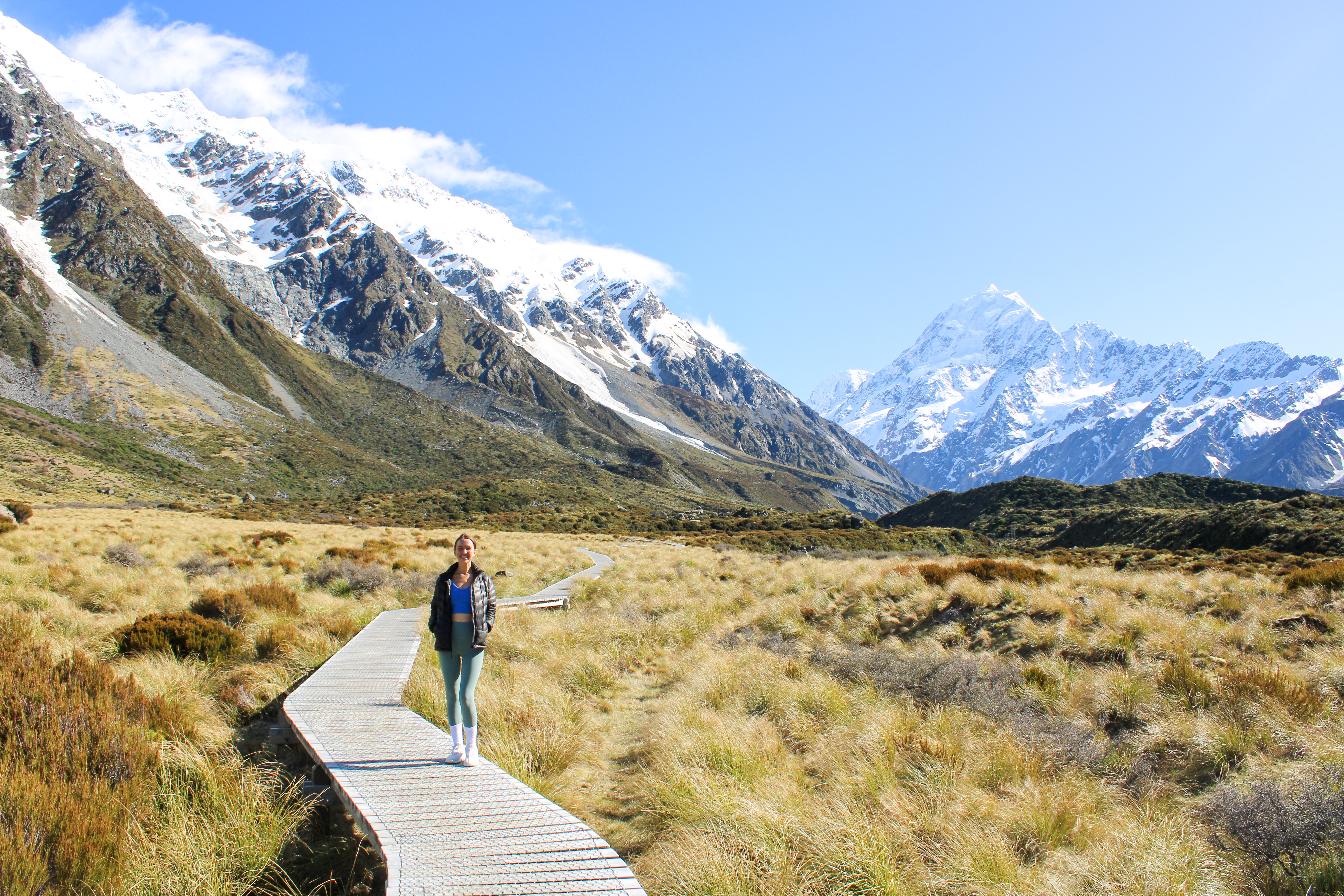 The Hooker Valley Track is the most popular short walking track.