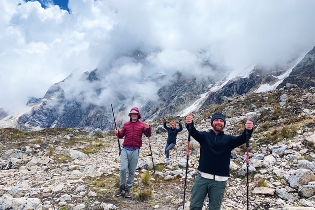 people-on-mountain-peru-travel-guide