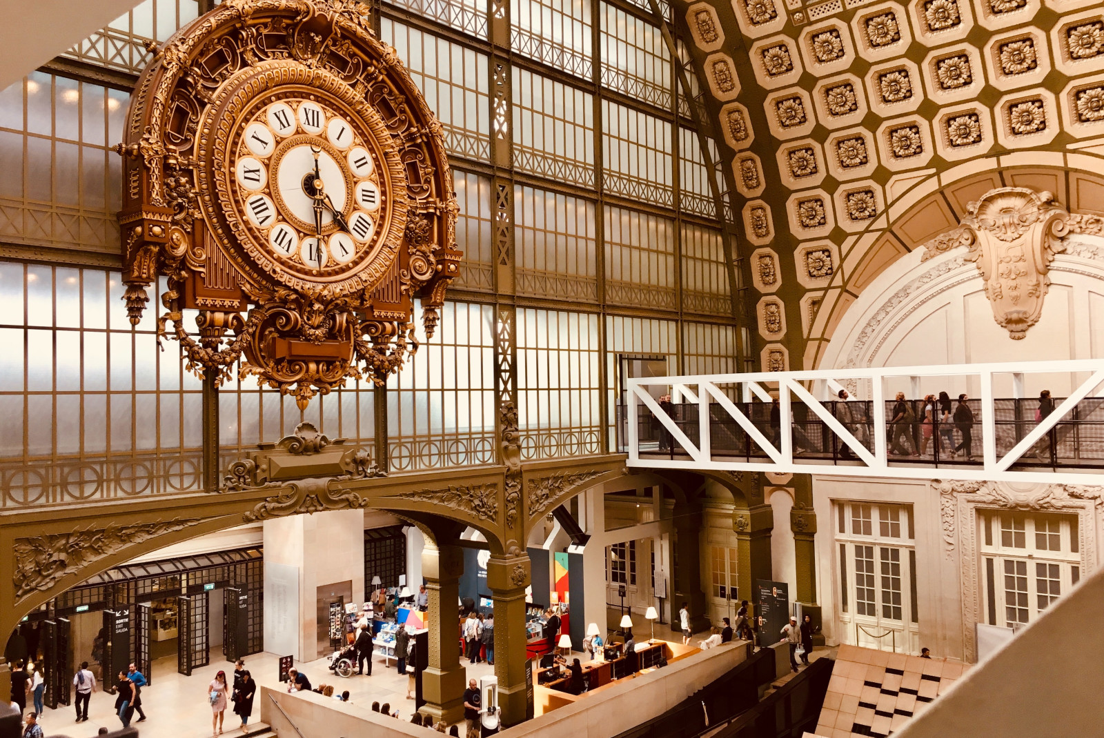 Musee D'Orsay, Paris Travel Guide. 