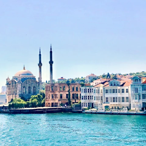 The Complete 8-Day Turkey Travel Itinerary: From Rich History to Stunning Landscapes curated by Natasha L. Hardy