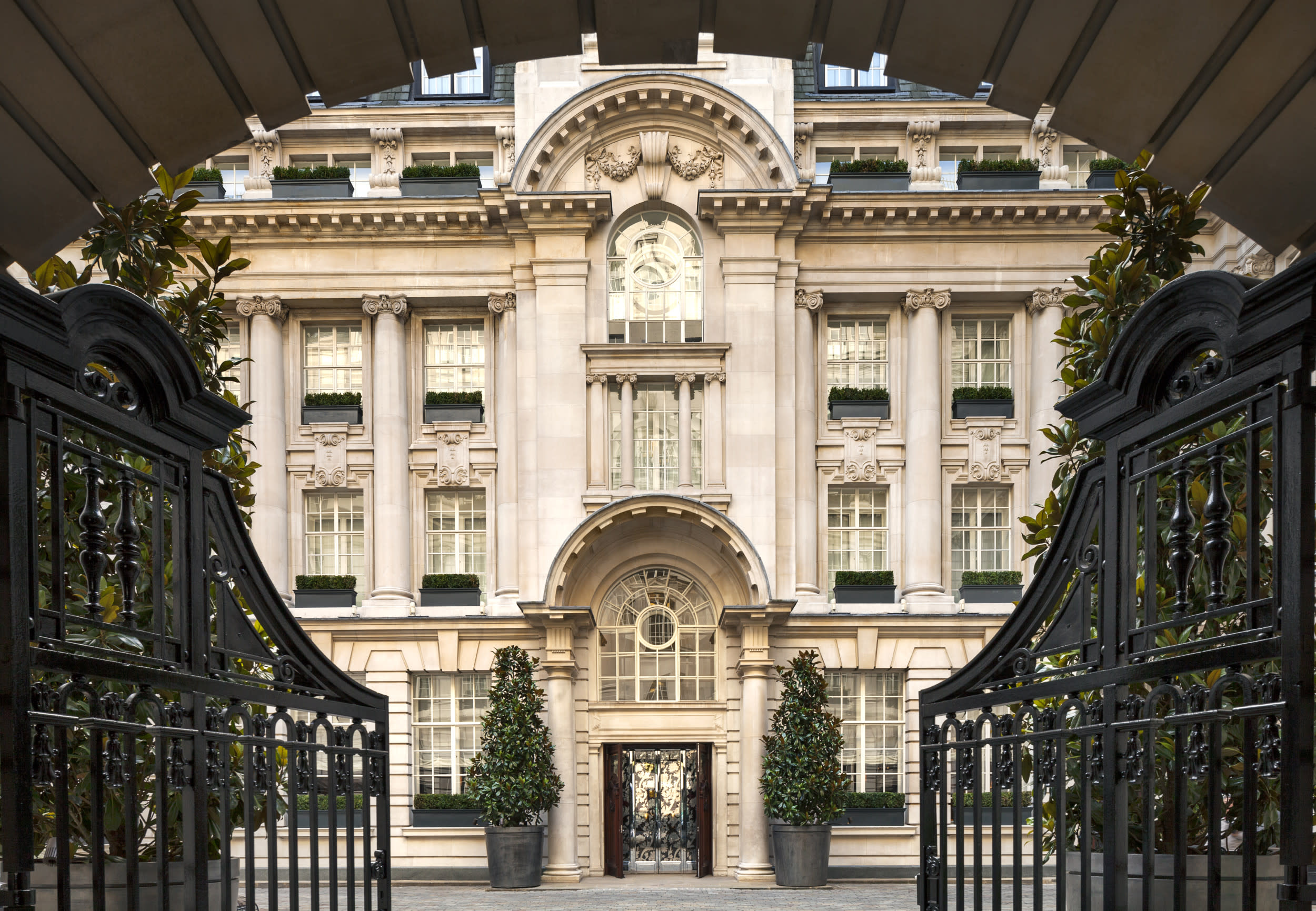 the-7-best-hotels-in-london-rosewood-london