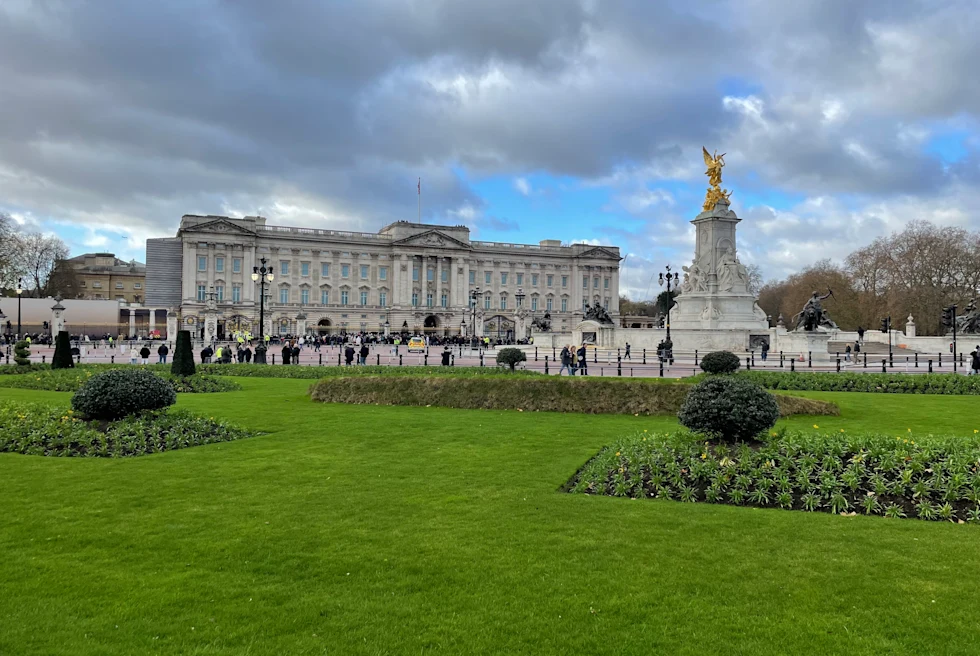 Winter in London, Holiday Travel Guide.