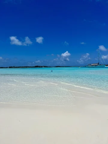 A picture of a beach during daytime.