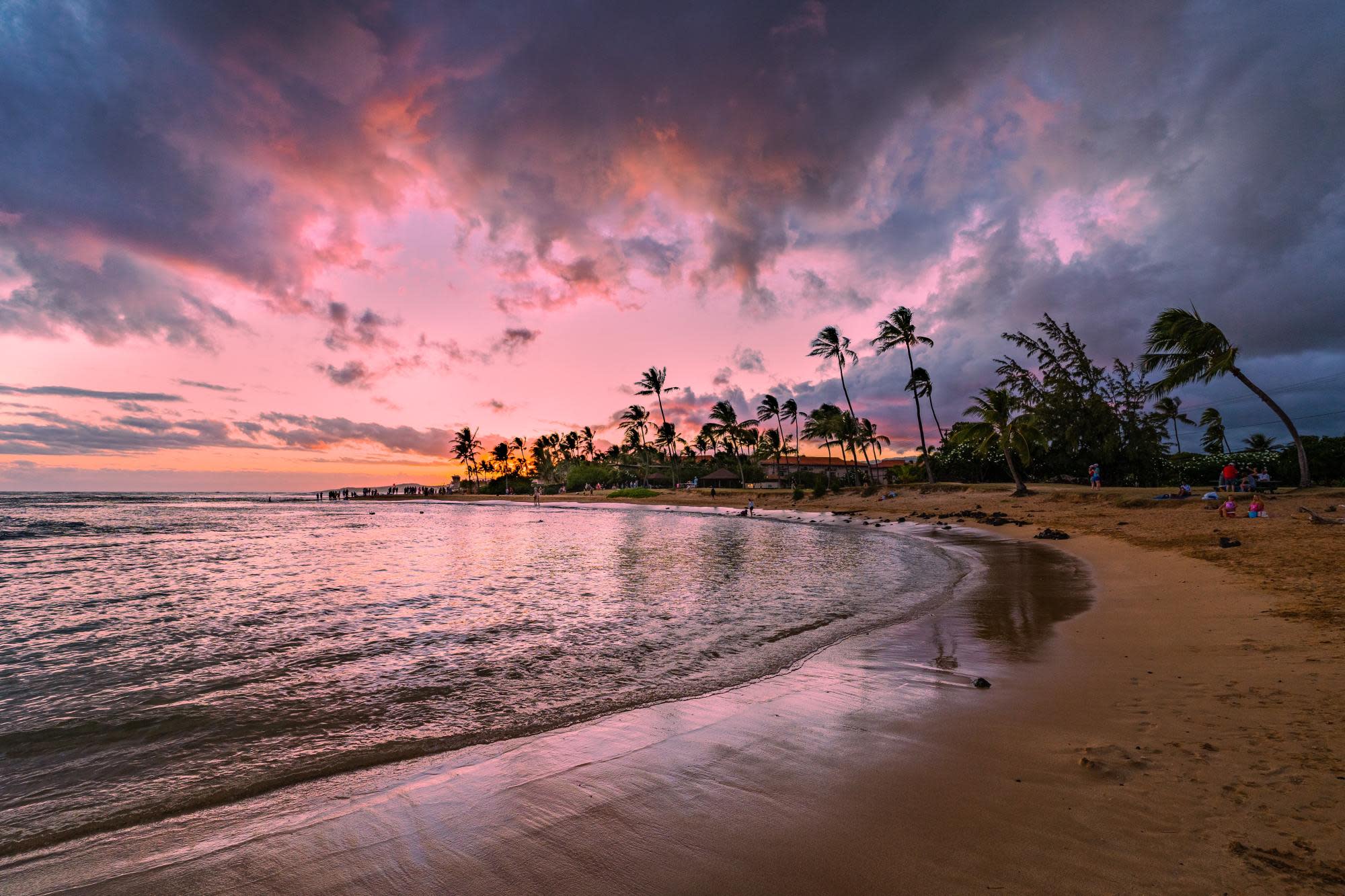 best-area-to-stay-on-kauai-poipu-beach