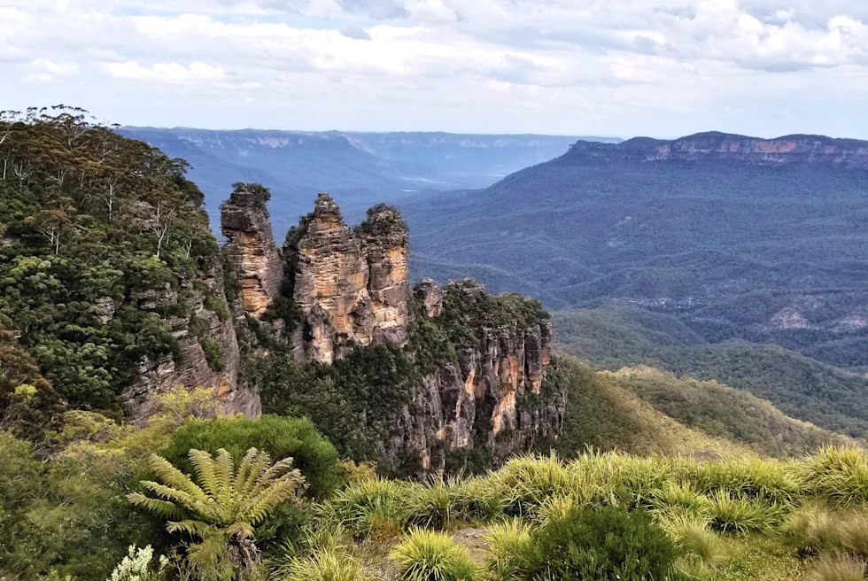 The Three Sisters are an unusual rock formation in the Blue Mountains.