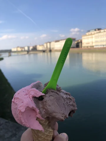 A cone of gelato.