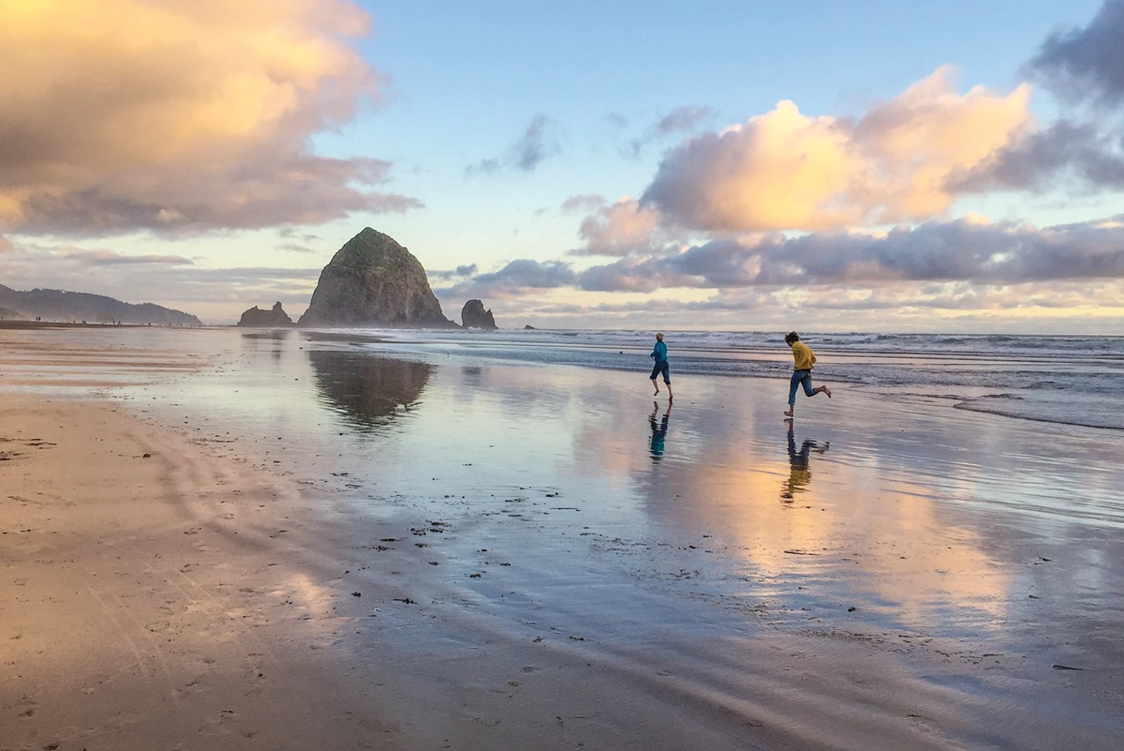 7-Day Road Trip of Oregon - Day 6: Cannon Beach and seaside