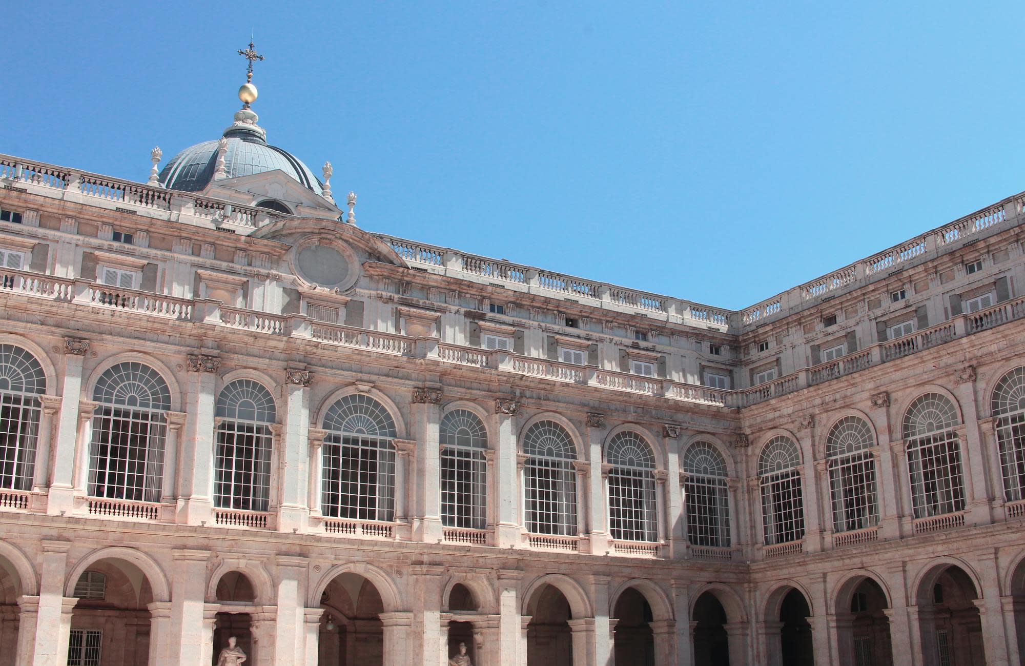 spain-with-kids-madrid-royal-palace