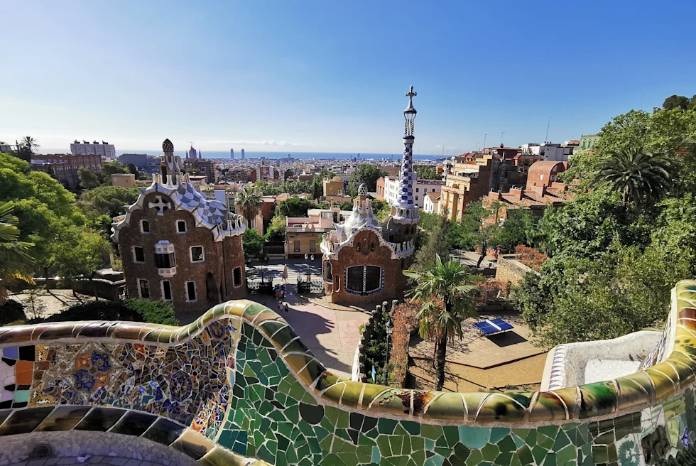 Barcelona travel guide. Gaudi.