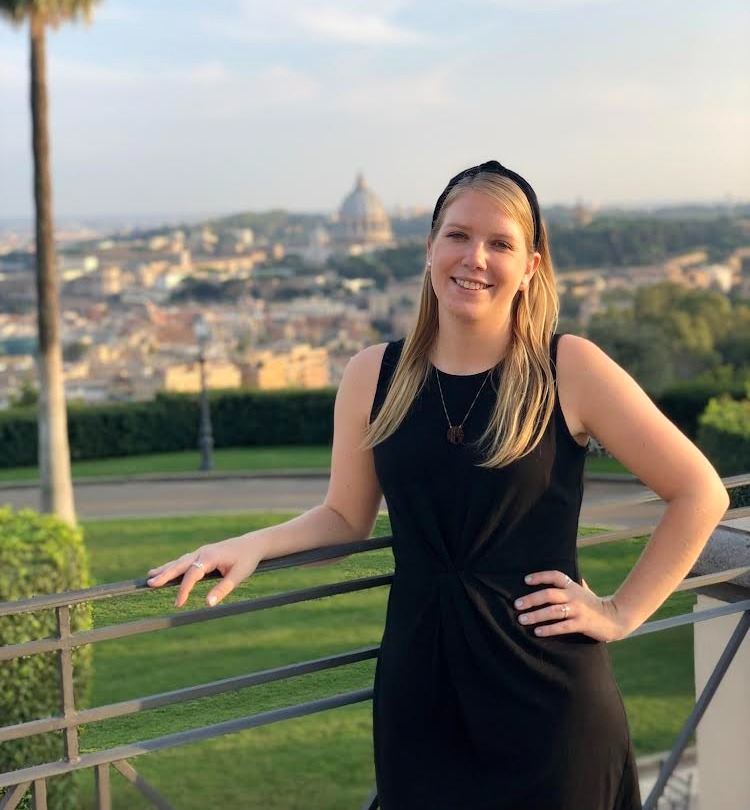 Madeline Parker Fora Travel