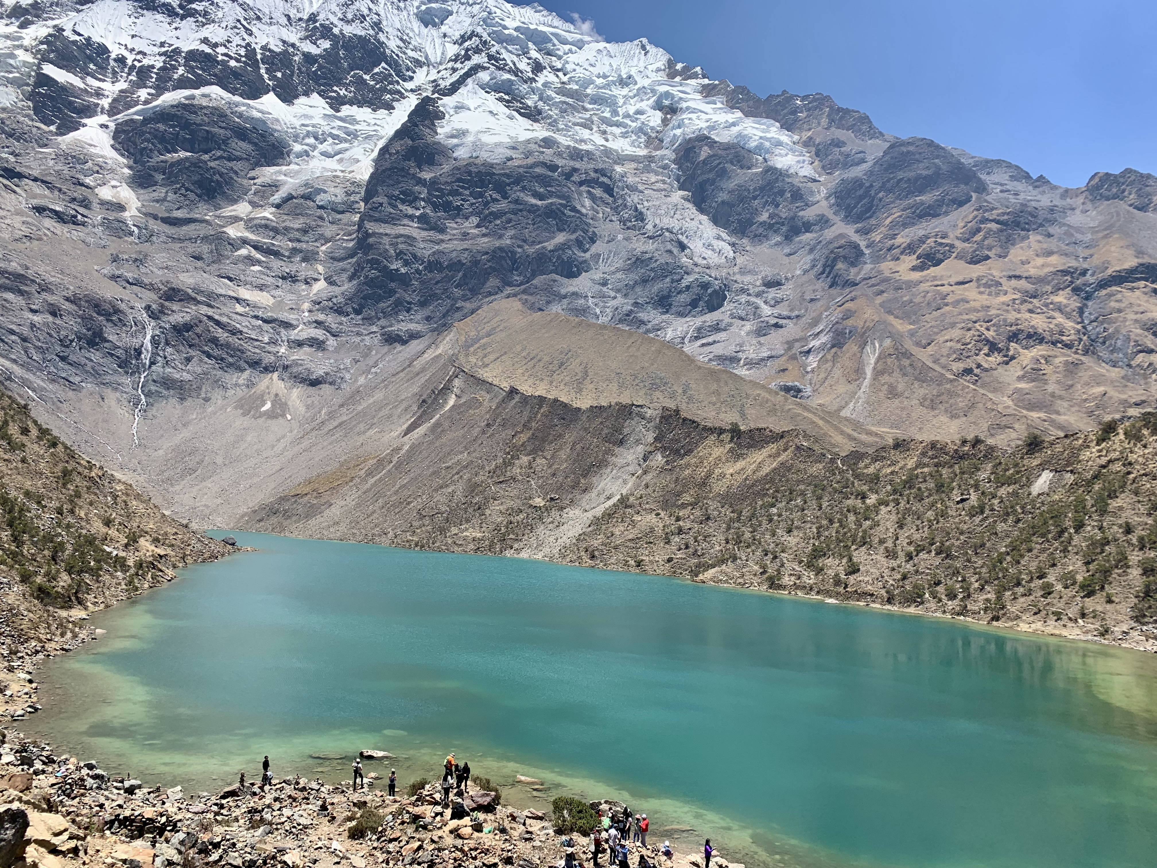 A beautiful view of a lake
