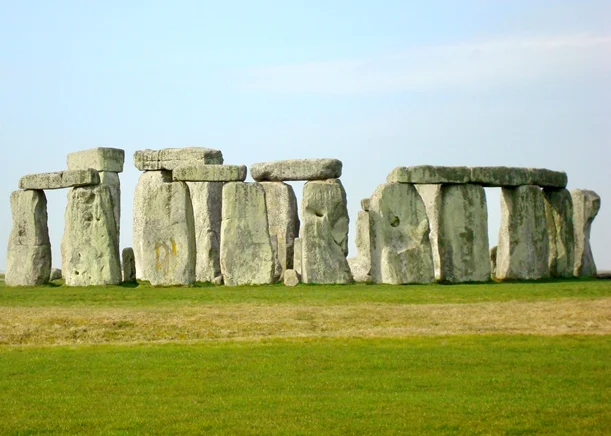 stonehenge-london-travel-guide