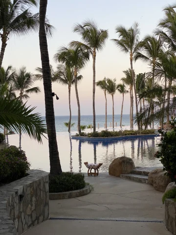 Family Pool at One&Only Palmilla - Shrinal Patel 