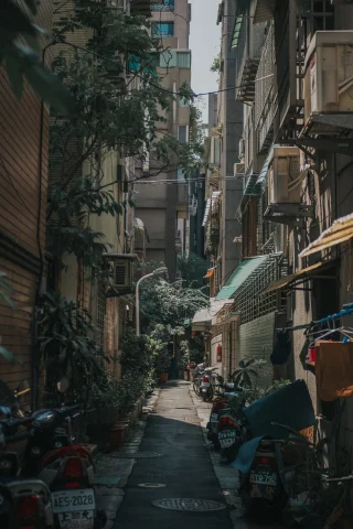 a narrow residential city street 