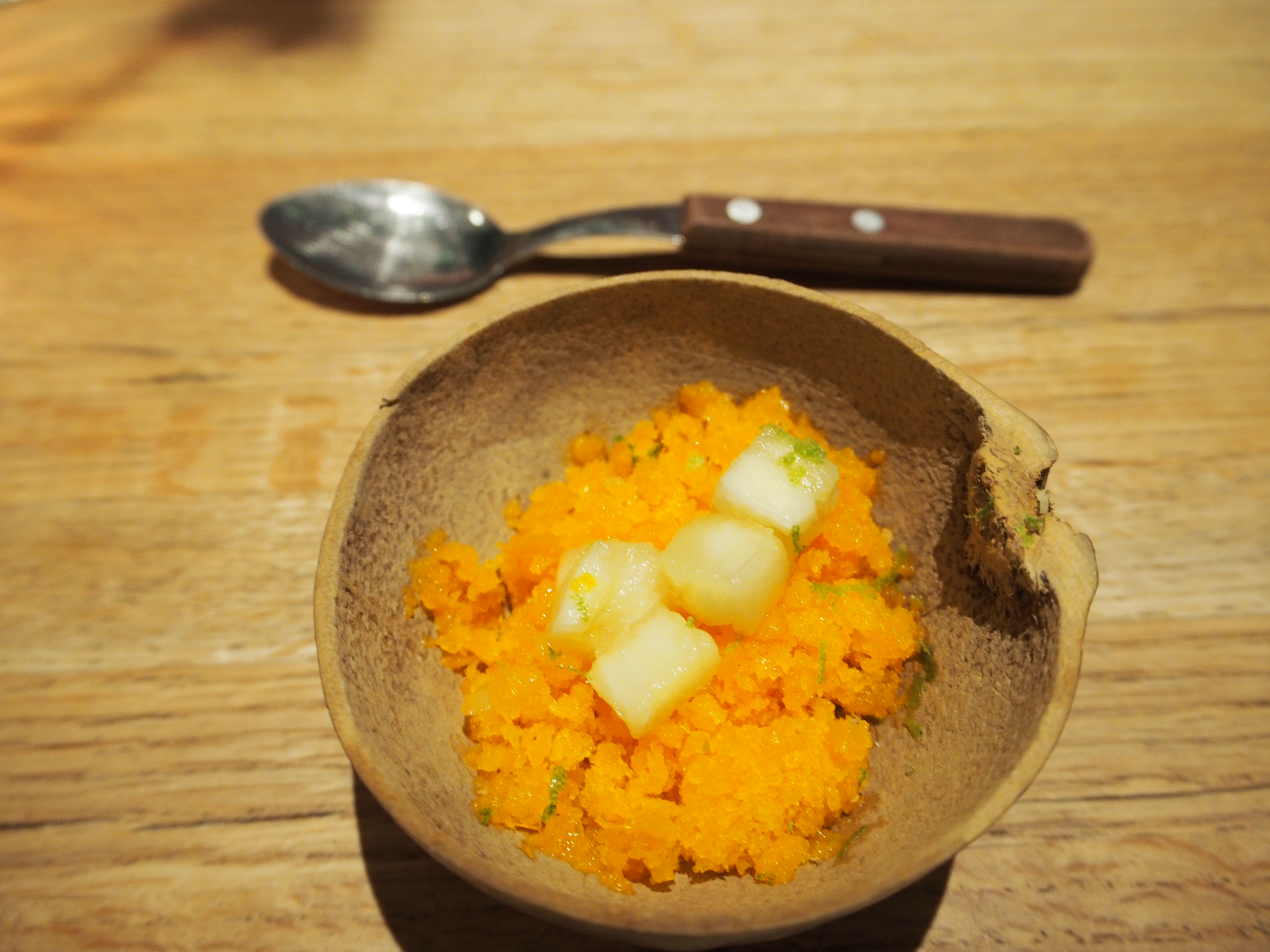 Sweet dish plate with a spoon