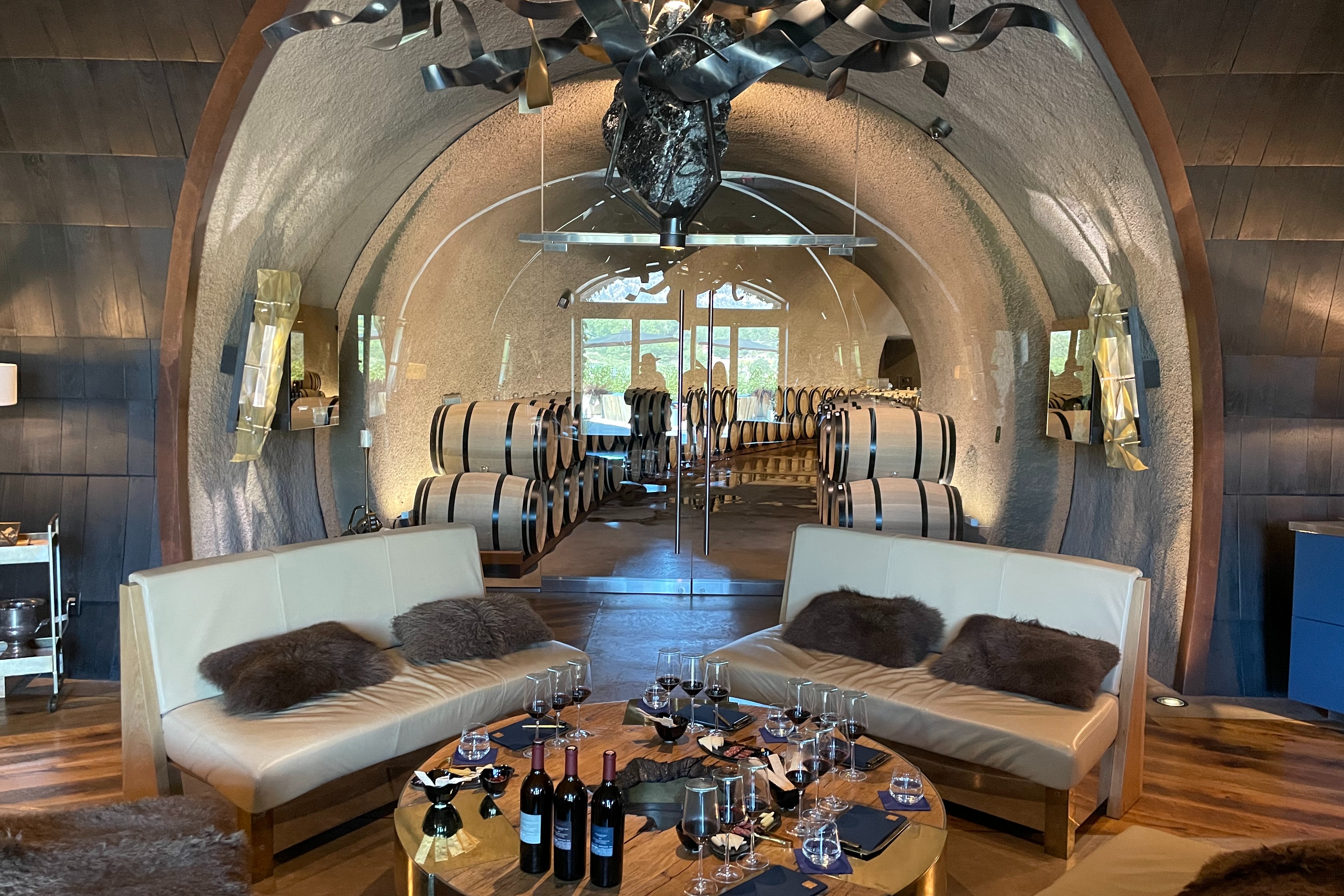 inside-a-bar-napa-valley-travel-guide