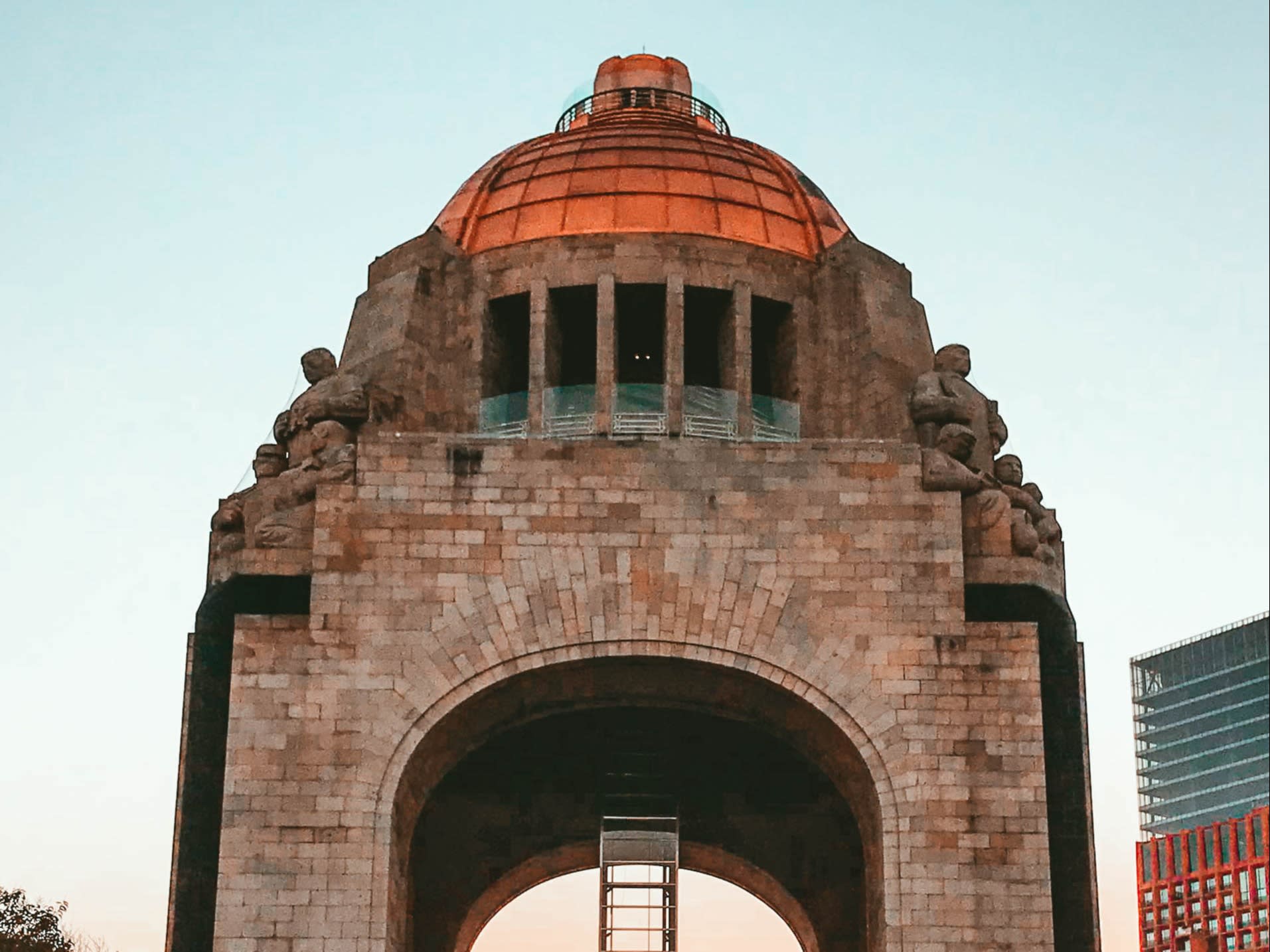 the-most-famous-landmarks-in-mexico-city-monumento-a-la-revolucion