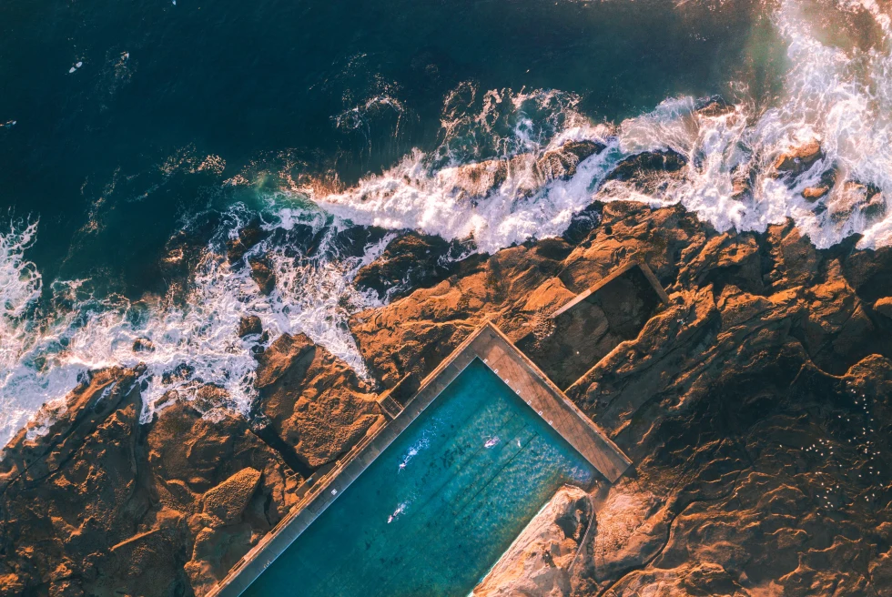 A pool in Sydney at the edge of the water.