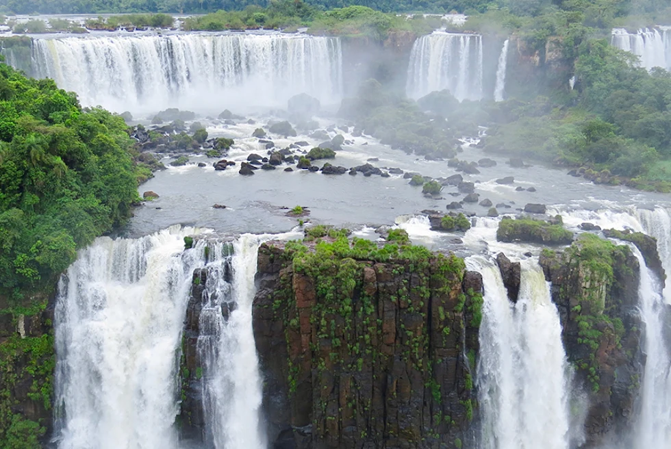 An Adventurer’s 8-Day Guide to Argentina - Day 5: Brazilian Iguazu Falls