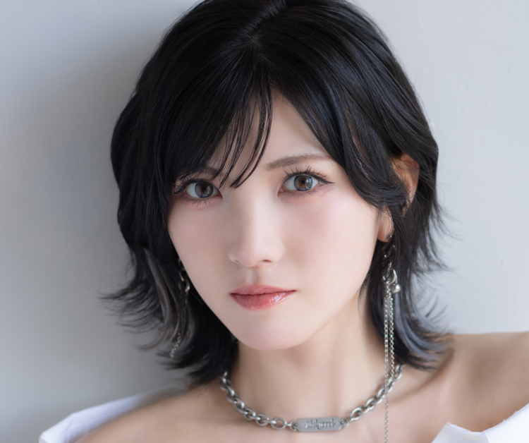 岡田奈々オフィシャルファンクラブ「NANAIRO」