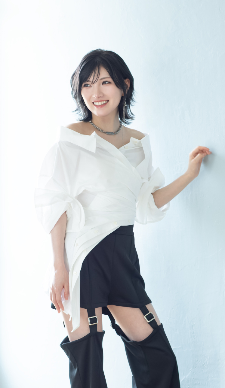 岡田奈々オフィシャルファンクラブ「NANAIRO」