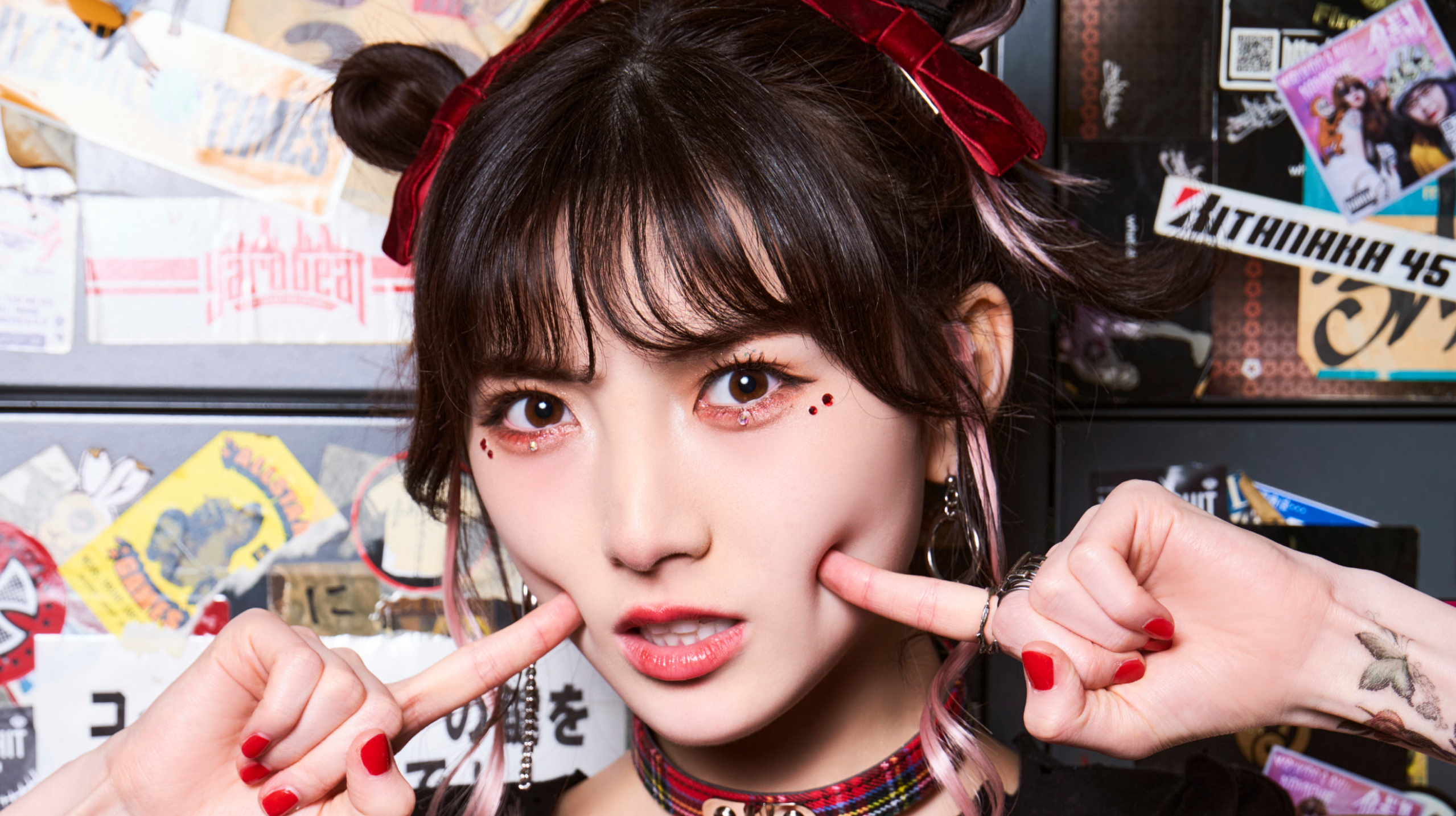 岡田奈々オフィシャルファンクラブ「NANAIRO」