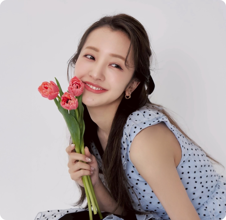 TOP | 板野友美「T's Crew」OFFICIAL SITE