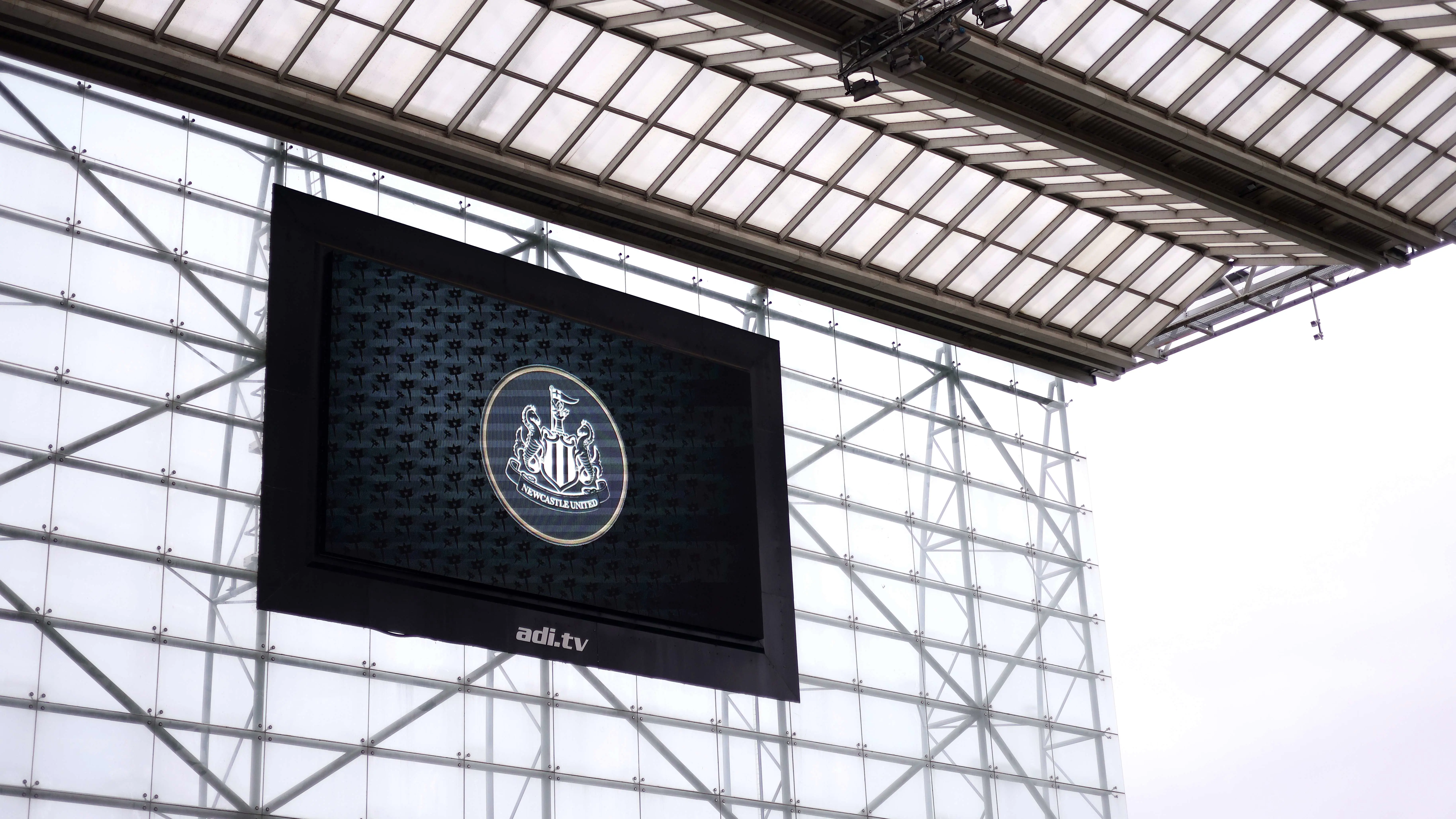 st-james-park-big-screen