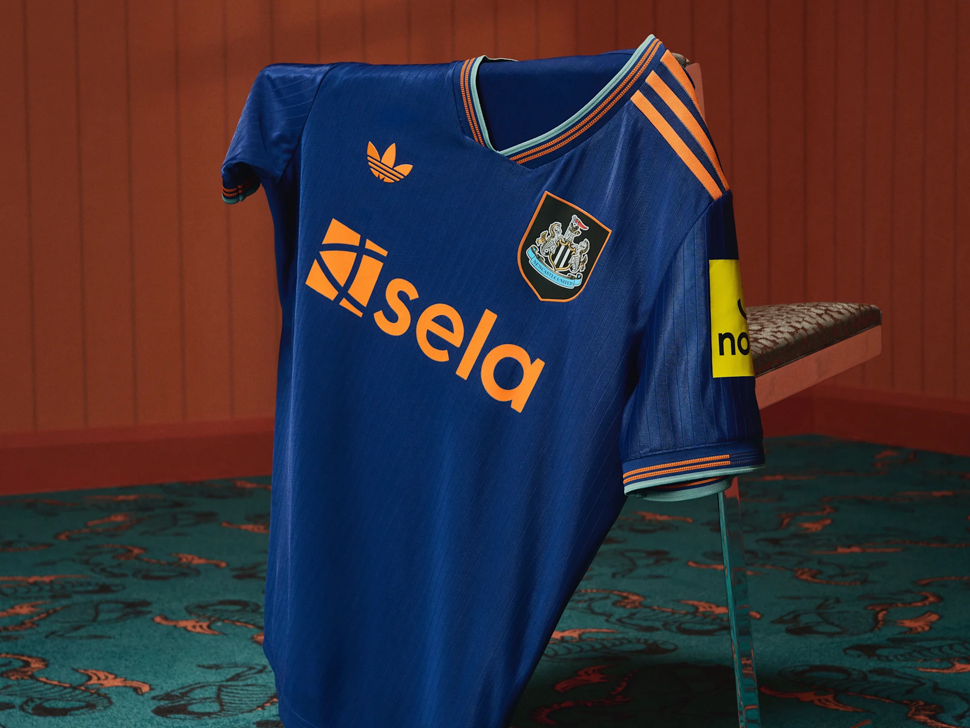 Updating our crest. Together. - Newcastle United