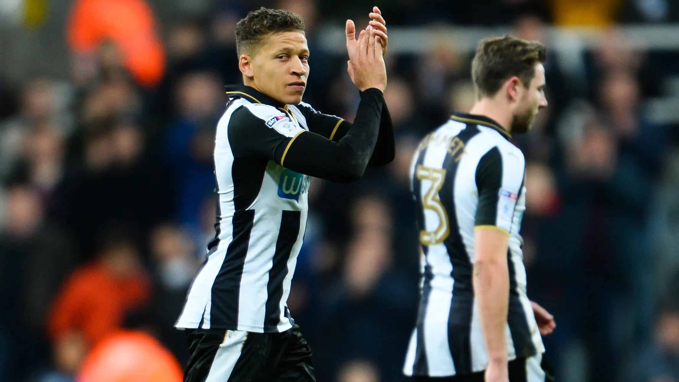 dwight-gayle-clap