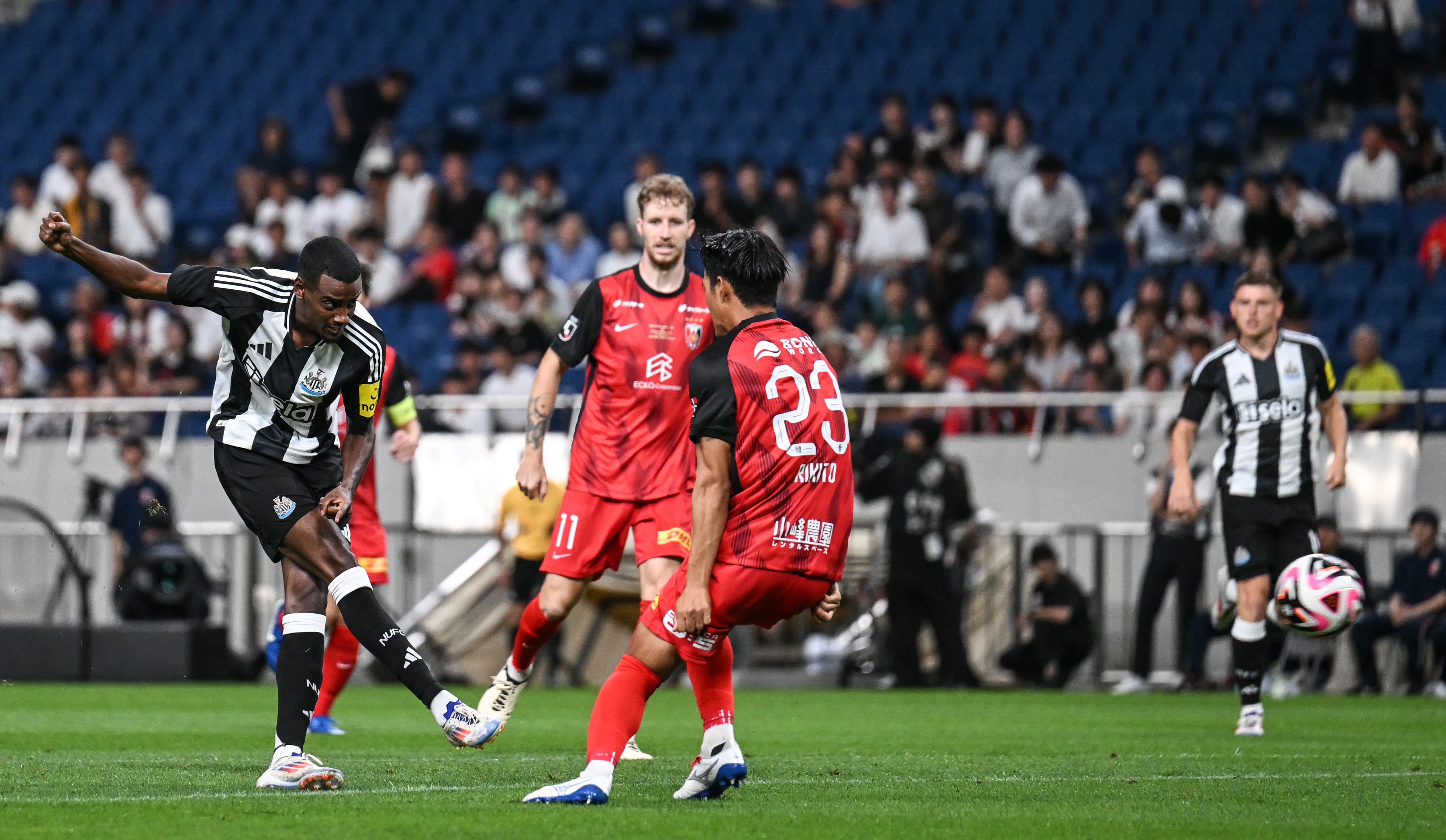 Victory over Urawa Red Diamonds in pictures - Newcastle United