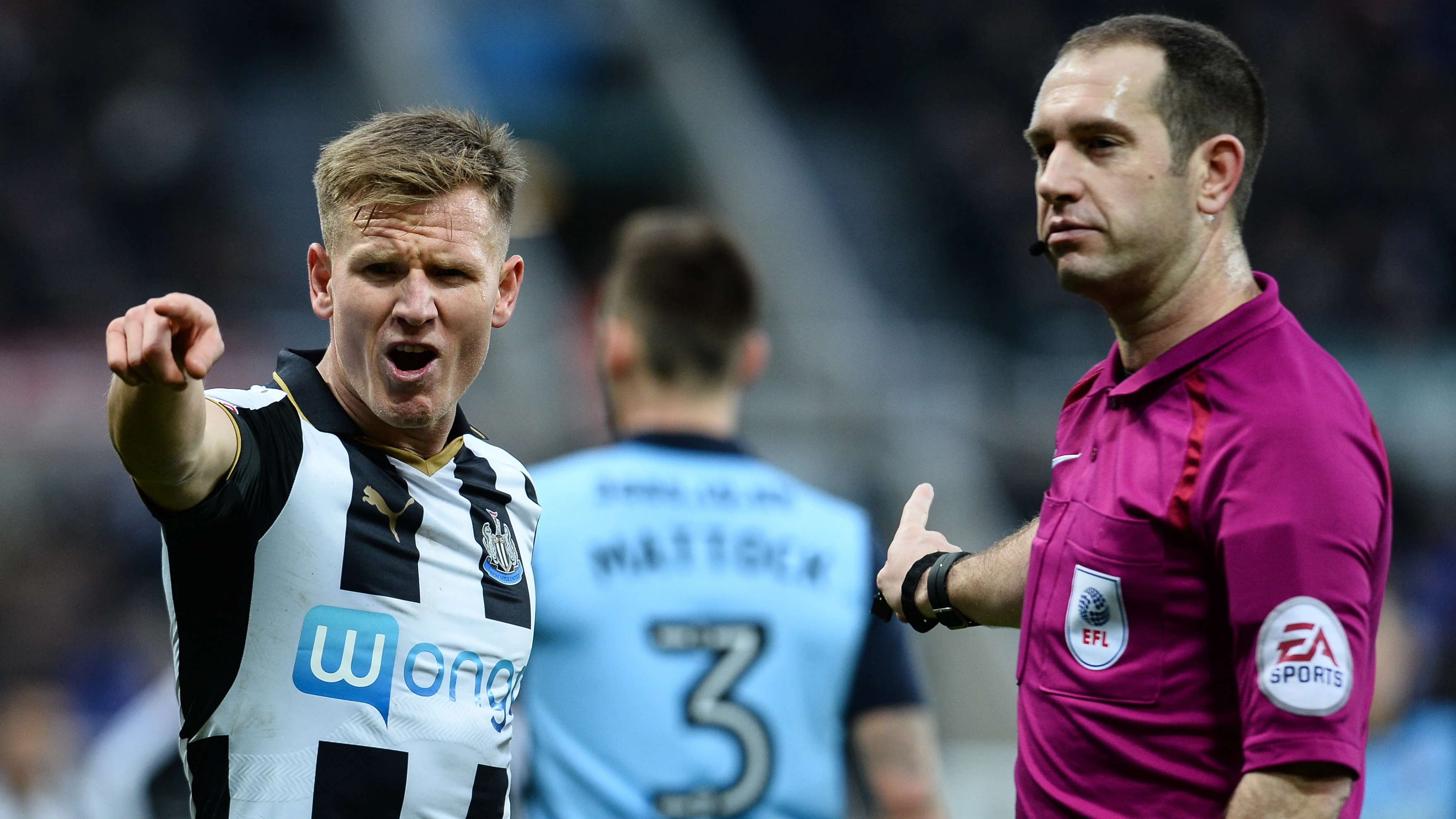 matt-ritchie-jeremy-simpson-referee