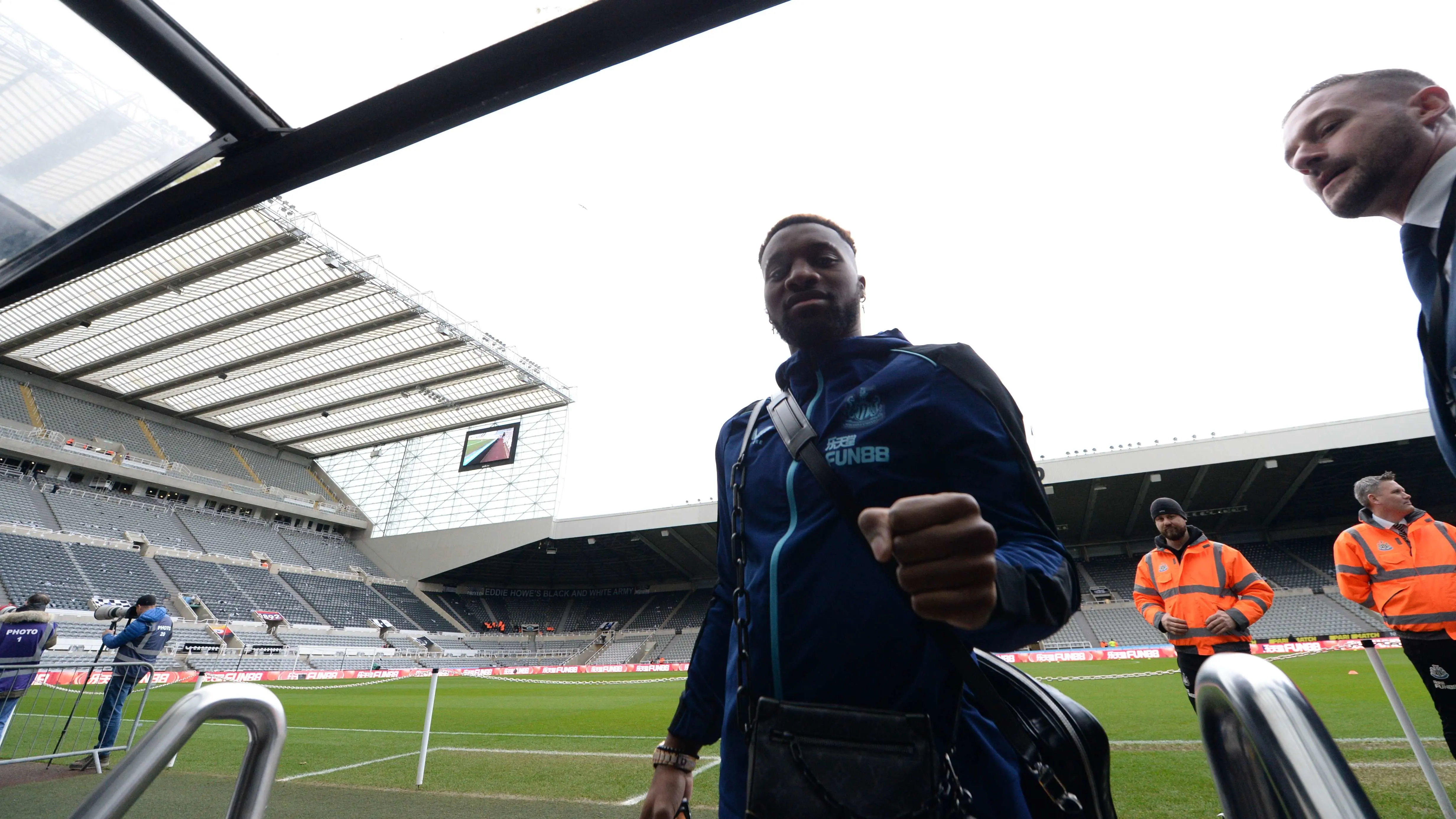 allan-saint-maximin-arrives-west-ham