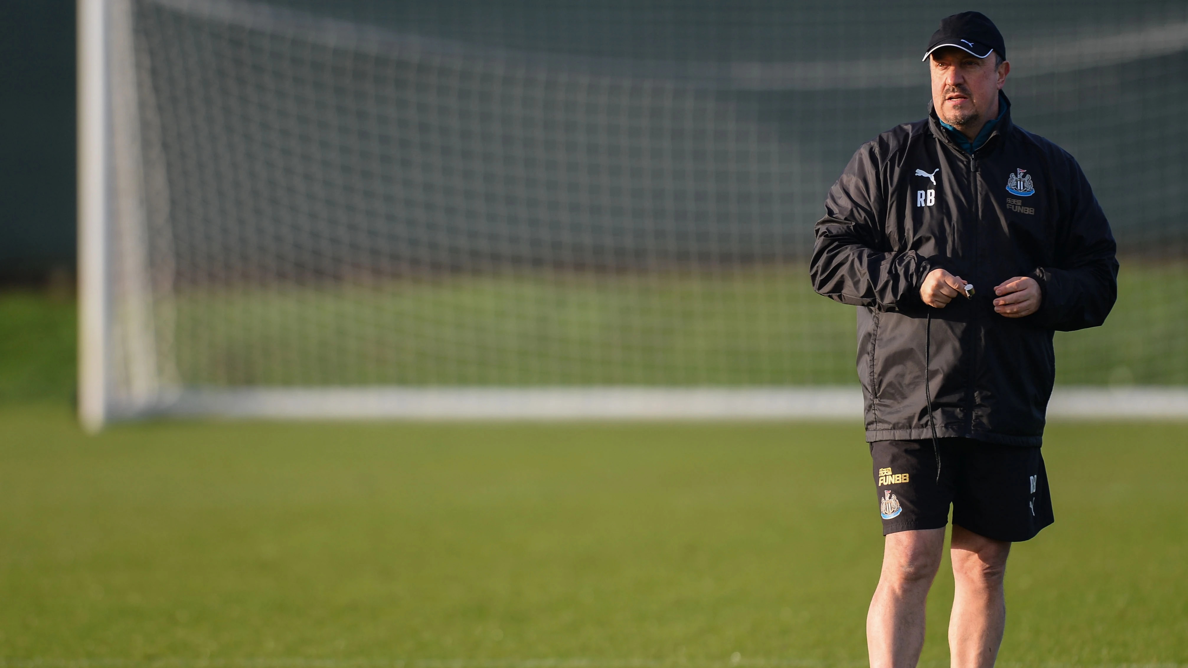 rafa-benitez-fulham-training