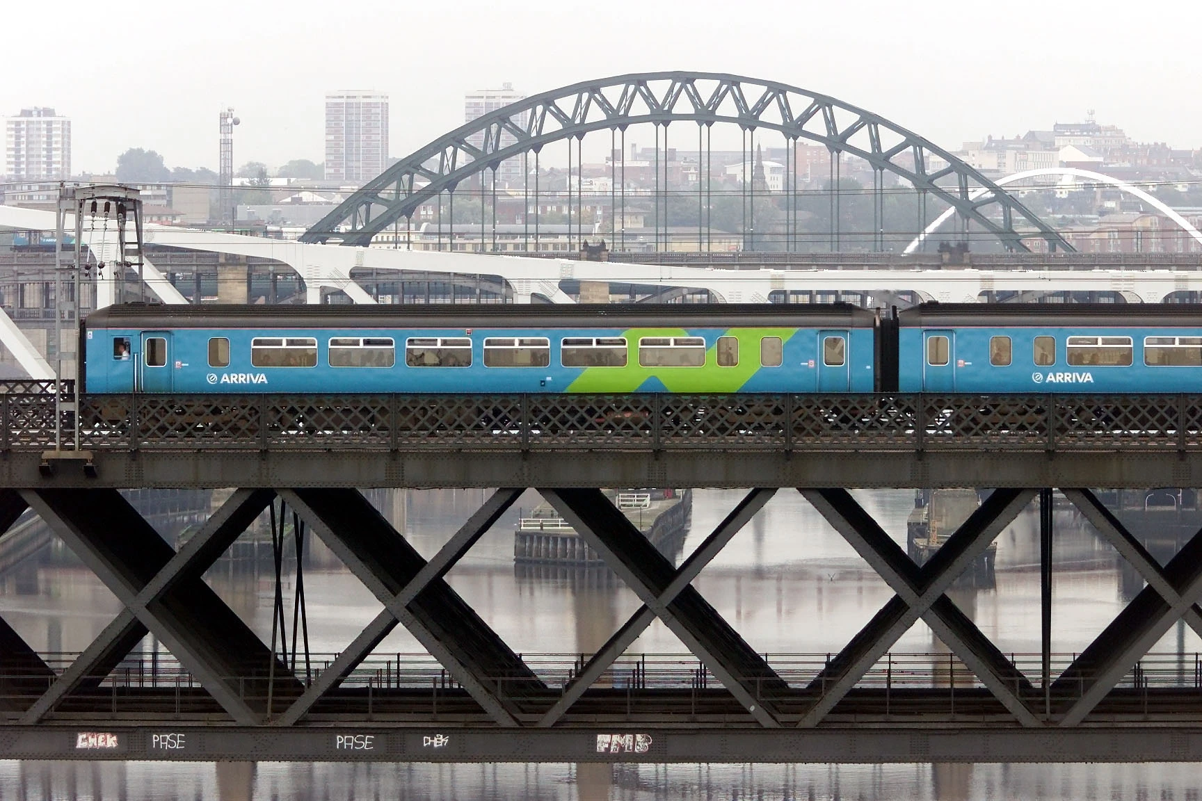 20190913-railway-bridge-river-tyne