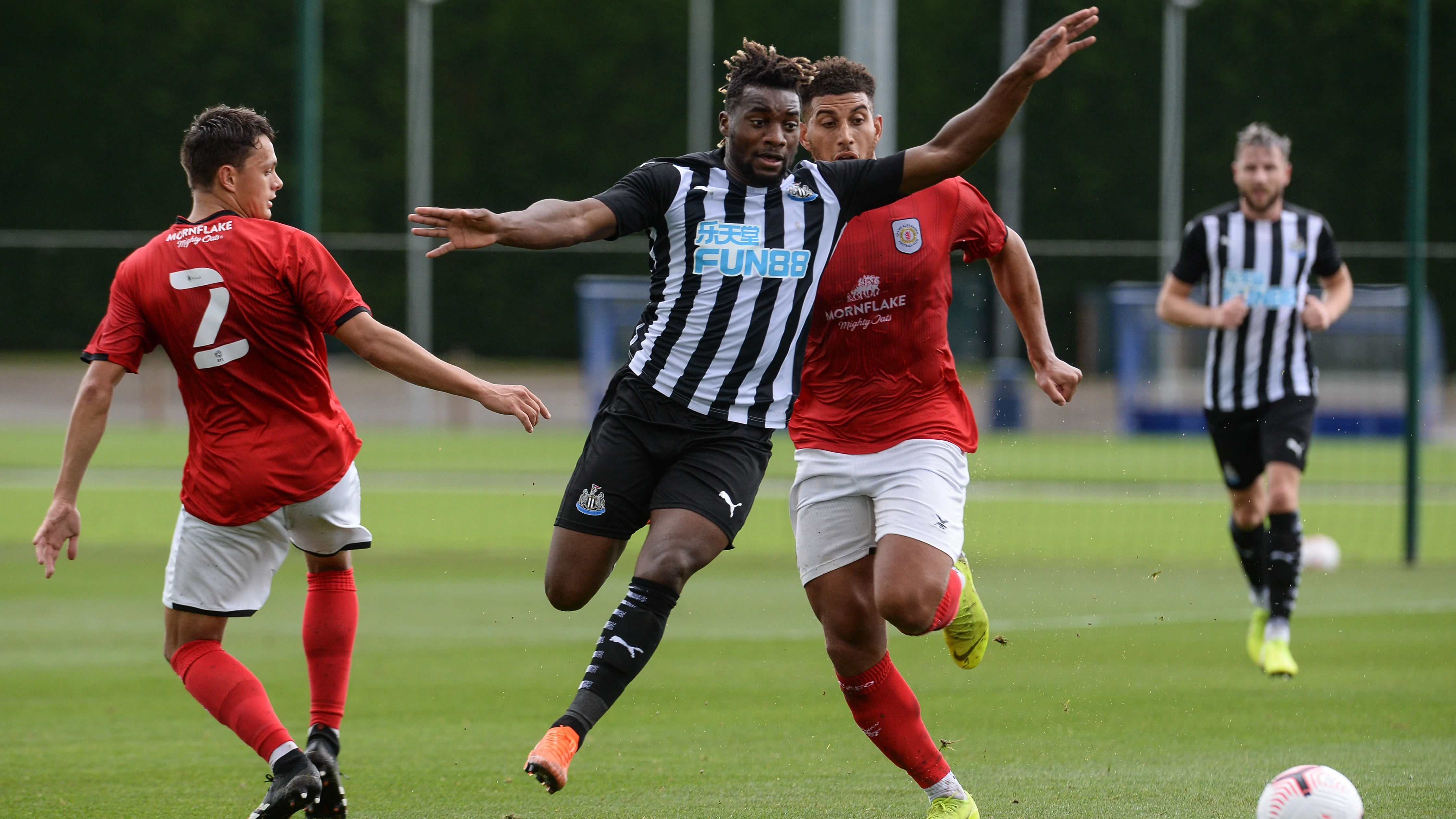 allan-saint-maximin-crewe