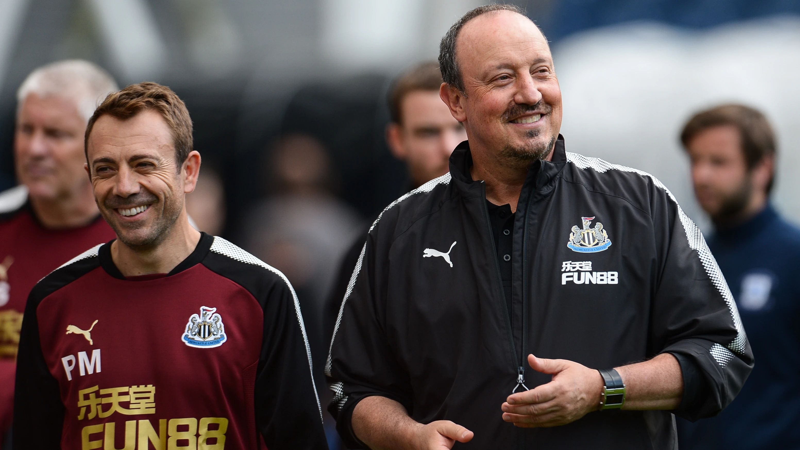 rafa-benitez-smiling-preston