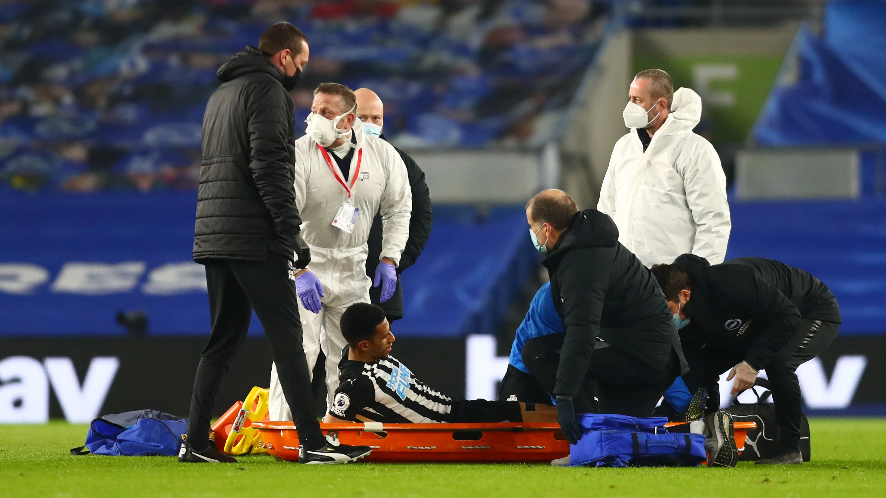 isaac-hayden-injured-brighton