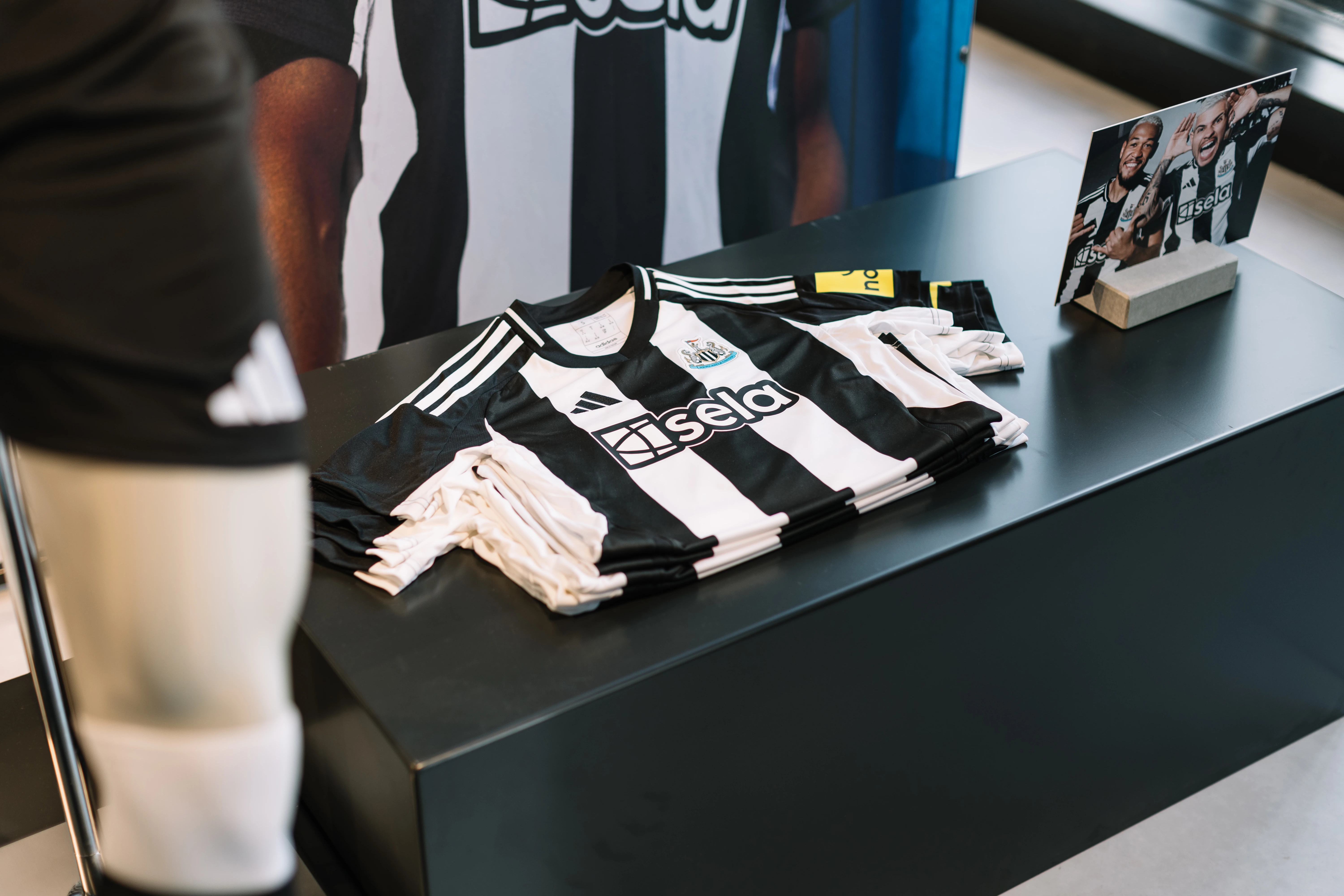 Club Store Gallery - Image 8